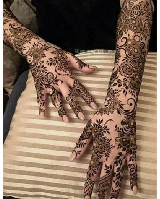 Plait Cascade Design Blending Into Back Hand Mehndi Design Plait Cascade Design Blending Into Back Hand Mehndi Design